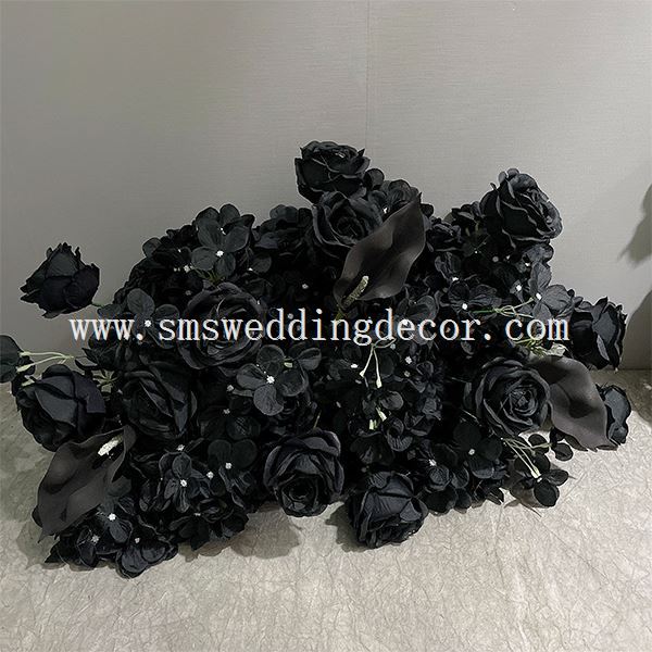 arch wedding flowers