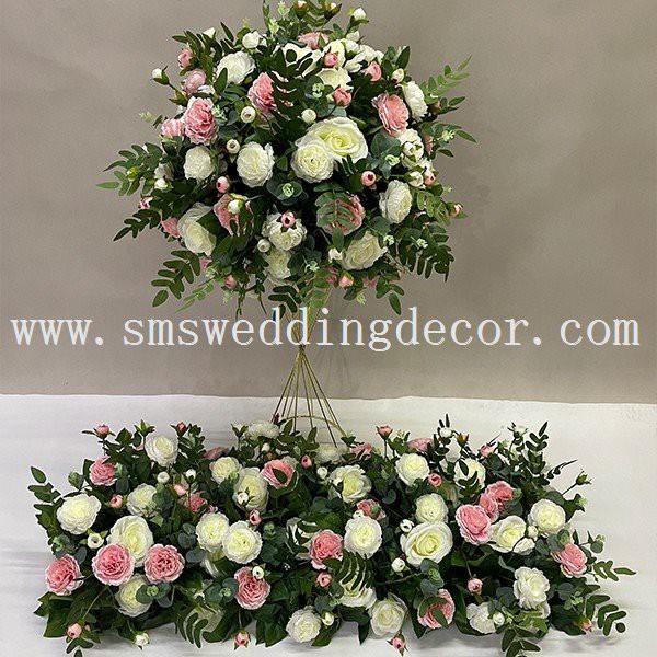 desert rose table runner