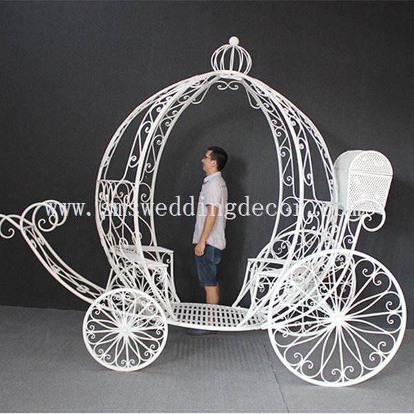 horse and carriage wedding