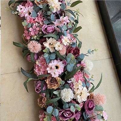 چیدمان میز گل مصنوعی