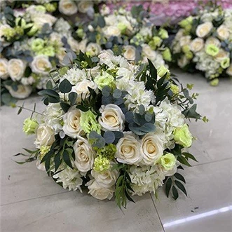 میز گل مصنوعی