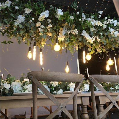 میز دونده ساخته شده از گل