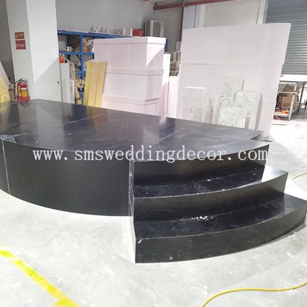 best stage for wedding