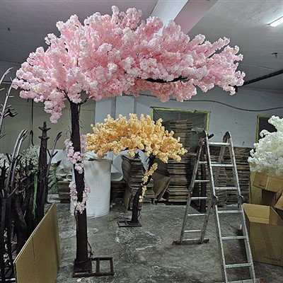 درخت شکوفه مصنوعی بزرگ